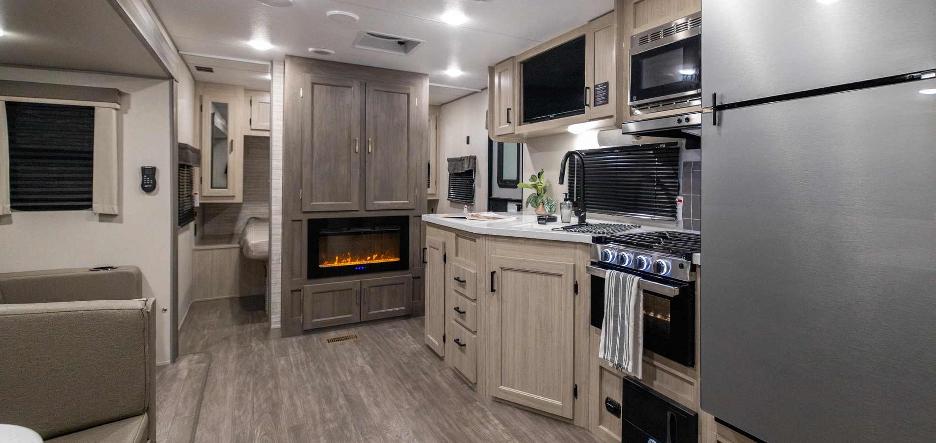 Aurora RVs